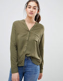 V-Neck long sleeved shirt in Khaki